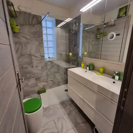 Apartmán Aix Centre Cosy Calme Garage Terrasse Aix-les-Bains